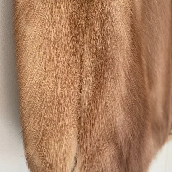 Vintage 1940s Mink Fur Capelet – XS – Exceptional Condition - Picture 3 of 8